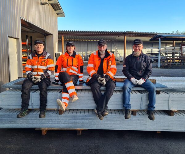 Tiimi Ksteel henkilökunta